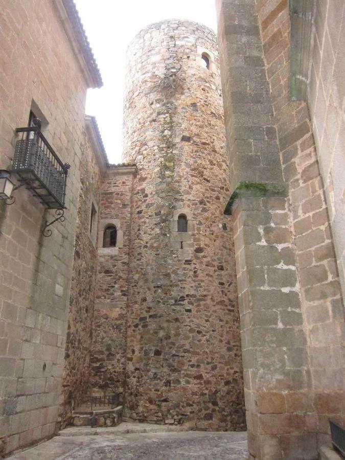 Adama Apartamento Turistico Caces Buitenkant foto