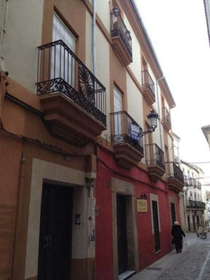 Adama Apartamento Turistico Caces Buitenkant foto